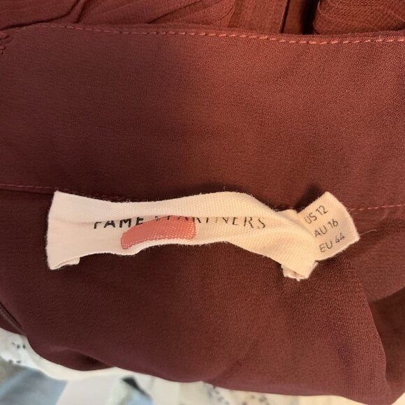 FAME & PARTNERS Maroon Red Chiffon Pleated Tiered Midi ROMAN Skirt Size 12 - Picture 7 of 7